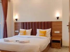 Lime Tree 1BHK Service Apartment Near Fortis Hospital Gurgaon