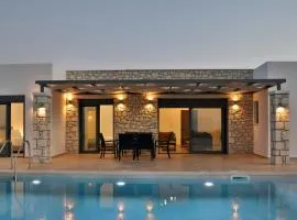 Sternes Tropicana Executive Villa with pool, by Comfortbnb