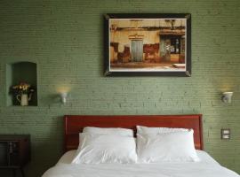 Savansumran สะหวันสำราญ, отель с парковкой в городе Мукдахан