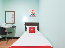 Danceter Destiny Riverside Hotel, hotel near Sultan Ismail Petra Airport - KBR, Kota Bharu