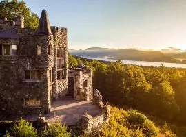 Regal Suite Rental in Breathtaking Castle near Lake George, Upstate New York