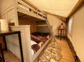 Large Luxury Tent, Oregon Weekend Getaway from San Francisco, luxusní stan v destinaci Idleyld Park