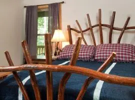Rustic Yet Modern Fishing and White Water Rafting Cabin in Scenic Nantahala Mountains of North Carolina
