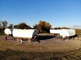 Cozy Conestoga Covered Wagon for 6 on Oklahoma Farm, for Memorable Glamping Vacations