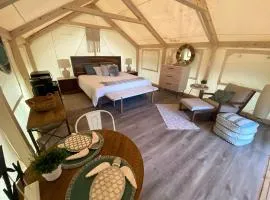 Fabulous Texas Retreat for Vacations on Lake Bastrop