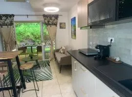 Tiki Ora Lodge - Fetia