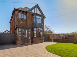 Recent Full Refurb 3 Bedroom Detached House in Cleethorpes