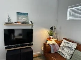 BEACHees - cute central cottage