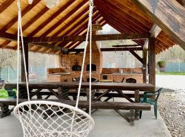 Casa David 13D, hotel in Nimăeşti