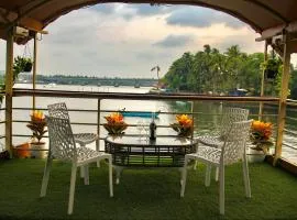 Luxury 3BHK Floating Villa in North Goa