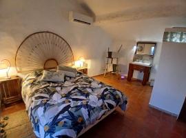 Chambre d'hôte Vaccarès, hotel v destinaci Arles