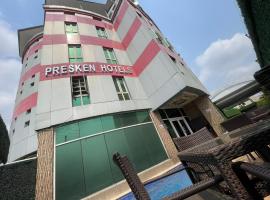 Presken Hotel at International Airport Road, hotel v destinaci Ikeja