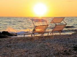 Nikola Luxury Apartments Senia, хотел в Петркане