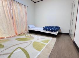 Apartment 202 Joso Japan、Shimo-tsumaのホテル