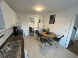 Geräumige 2-Zimmer Monteurunterkunft mit Garten und überdachter Terrasse