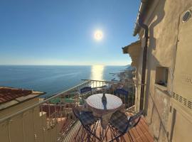 Casa Paradiso, villa i Imperia