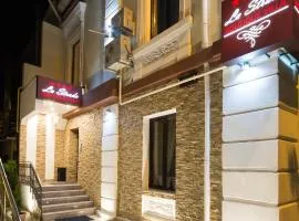 4 hotel in Pitesti 4 hotel in Pitesti