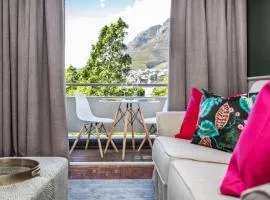 St Martini Mountain View Studio