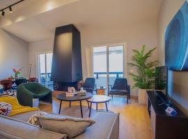 Tangerino - 3 BR Prime Location, hotel a Kfardebian