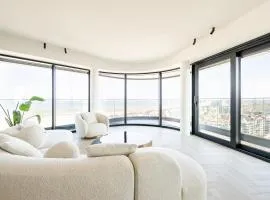 Unique penthouse with sublime sea views