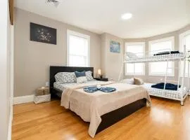 Grand 3BR Boston Home - Pet-Friendly - Franklin Park & Red Line 558-1