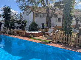 B&B Casa da Ponte Selmes Vidigueira, hotel com banheiras de hidromassagem em Selmes