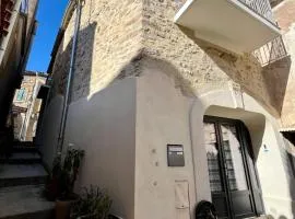 April' House Neffiès