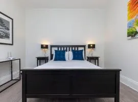 Charming 1 bedroom, park adjacent. city 5 minutes
