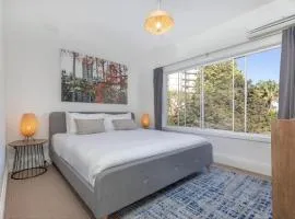 Executive Serviced north Sydney City pad