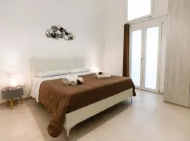 Elegante Bilocale con Giardino