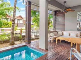 Waterfront Luxury Lodge w Private Pool