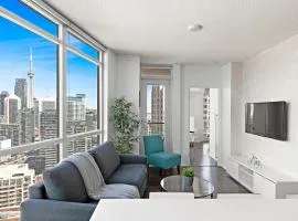 2 Bedroom Suite with Amazing Views, Pool and Free Parking