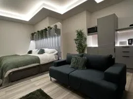 Mood Studio 4 - Town centre studio room with en-suite
