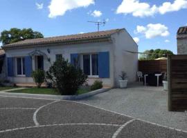 Maison de vacances, hotel in Saint-Palais-sur-Mer