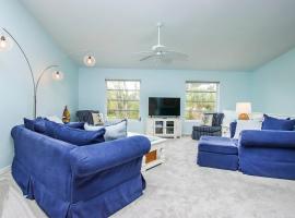 Charming Sanibel Island Home Minutes From The Beach、Ybelのホテル