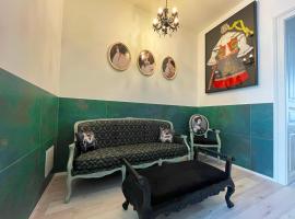 Vintage & Modern - best of both worlds in the heart of Prague, hotel i Prag