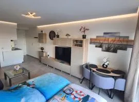 SEA SIDE studio