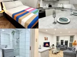 Luxury 2 Bed Apartment in West Midlands