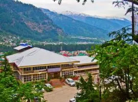 Hotel Premium Isaan Resort Near Hidimba Devi Temple and Ghatotkach Tree Temple - Free Parking With Restaurant Facilities - Hygiene & Spacious Room - Best Hotel In MANALI