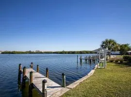 Charming Manasota Key duplex with beach access- IB14