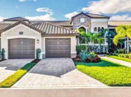 Breathtaking 3 BR condo with lake views in Lakewood National Golf Club - Shades Of Summer, hotel i Bradenton