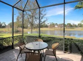 Gorgeous lakefront home in Esplanade Golf & Country Club in Lakewood Ranch