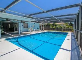 Stylish 3BR Pool Home near Siesta Key