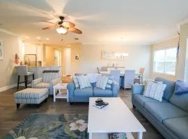 3BR Condo Near Anna Maria Island Beaches on Palma Sola Bay - Tropic Treasure