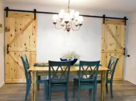 Luxurious Farm House 63 Acres