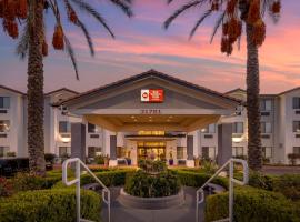 Best Western Plus Lake Elsinore Inn & Suites, Hotel in Lake Elsinore