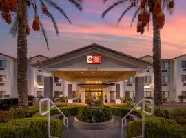 Best Western Plus Lake Elsinore Inn & Suites