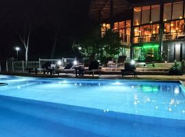 Puro Mocon&aacute; Lodge