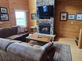Villa With A View- 4 bedroom townhouse with lake and ski slope views