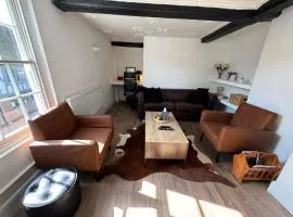 Rustic Elegance Town Centre Flat